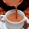 Receita Chocolate Quente com Conhaque