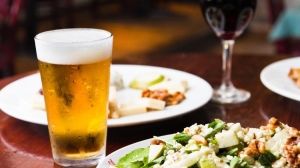 Combinar vinho e cerveja em uma refeição é possível! Veja dicas