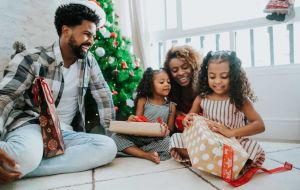 Presentes de Natal: confira sugestões para crianças de até R$ 100