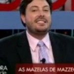 Bruno Mazzeo é alvo de piadas no Agora É Tarde