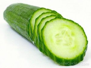 Pepino, um hidratante poderoso para o corpo.