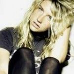 Ke$ha diz que teve relações com fantasma