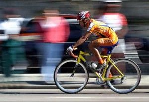 Como praticar ciclismo profissional no Brasil.