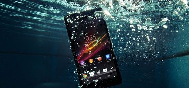 Xperia ZR - A Prova d’agua e com Quad-Core