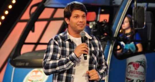 Apresentador humilha funcionária