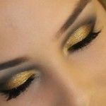 Ilumine o olhar! Confira o tutorial para usar o lápis dourado