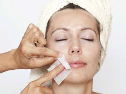 Qual a melhor depilação facial? Veja as opções disponíveis e escolha a mais apropriada