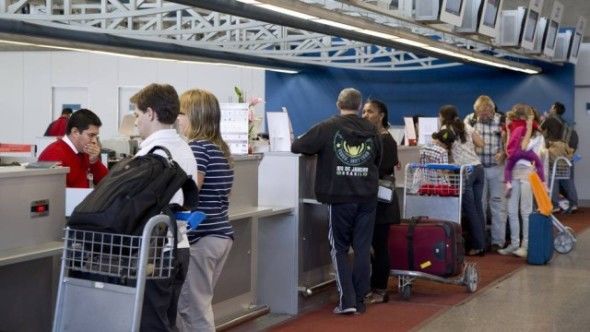 Dicas para economizar nas passagens aéreas de fim de ano